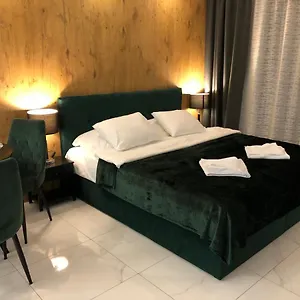https://green-25-angel-river.hotelswroclaw.com